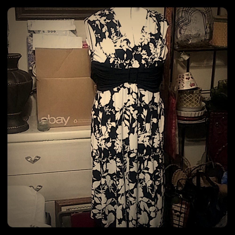 V-neck empire-waist dress